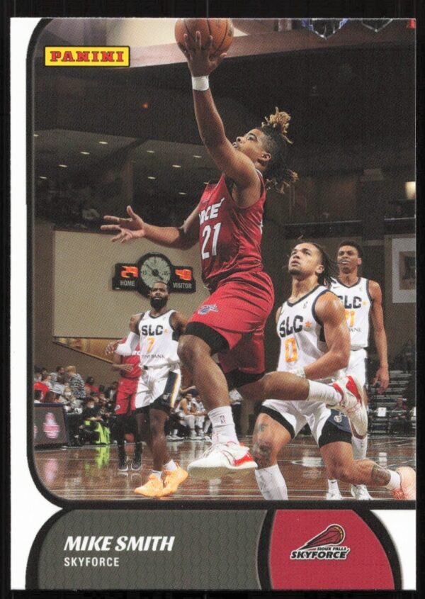 2022 Panini NBA G League Mike Smith #135 (Front)
