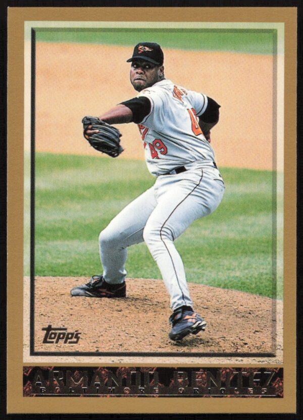 1998 Topps Armando Benitez baseball card #203, featuring Benitez in team uniform, front view.