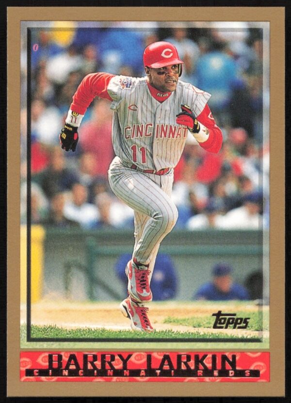 Barry Larkin 1998 Topps card front, Cincinnati Reds shortstop in action, #302.