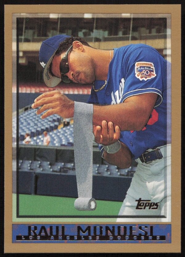 Raul Mondesi 1998 Topps Baseball Card #333 showcasing his dynamic Los Angeles Dodgers pose.