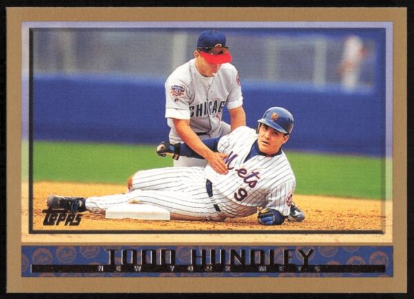 1998 Topps Todd Hundley Mets Baseball Card #294, depicting catcher in action.