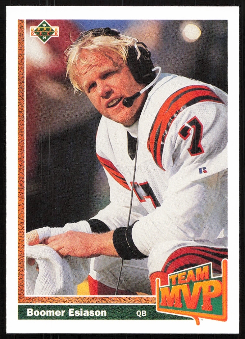 Boomer Esiason 1991 Upper Deck #454 Football Card, Cincinnati Bengals Quarterback in Action.