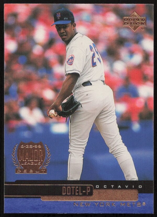Octavio Dotel pitching, 2000 Upper Deck card #172 front view.