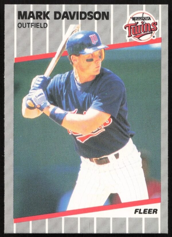 Mark Davidson 1989 Fleer card in Twins uniform, preparing to bat, #109 Front.