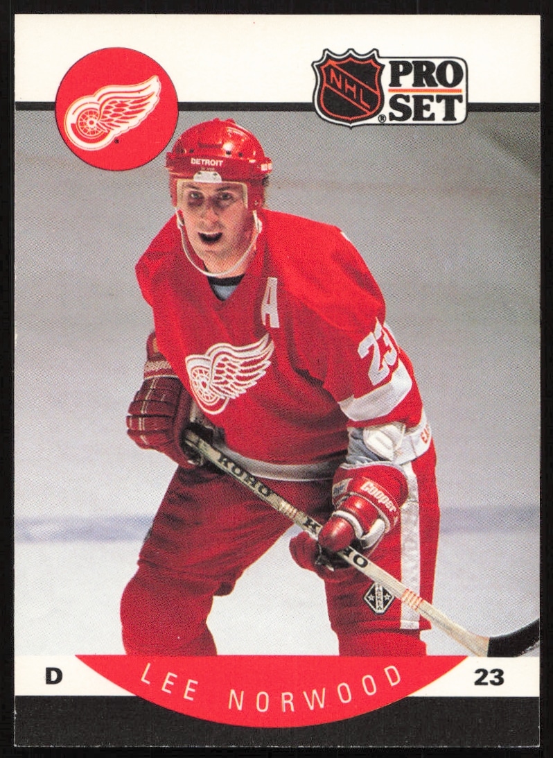Lee Norwood 1990-91 Pro Set hockey card #74, action pose in team uniform.