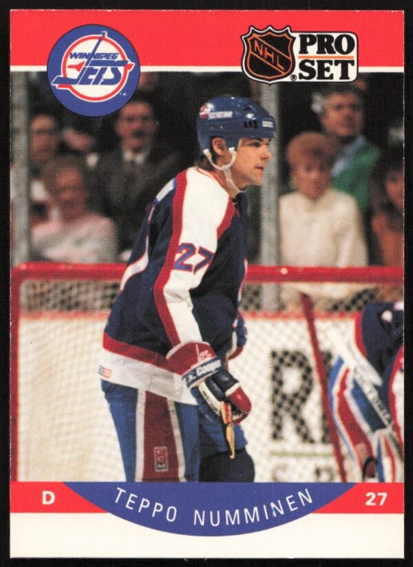 Teppo Numminen 1990-91 NHL Pro Set Card #334, Winnipeg Jets Uniform, Gameplay Scene.