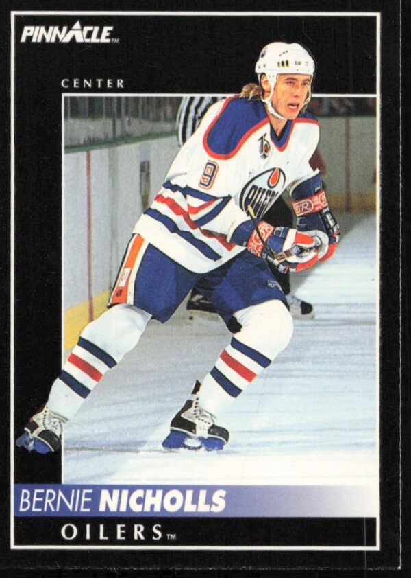 Front of 1992-93 Pinnacle Cam Neely trading card featuring him on the ice, #232.