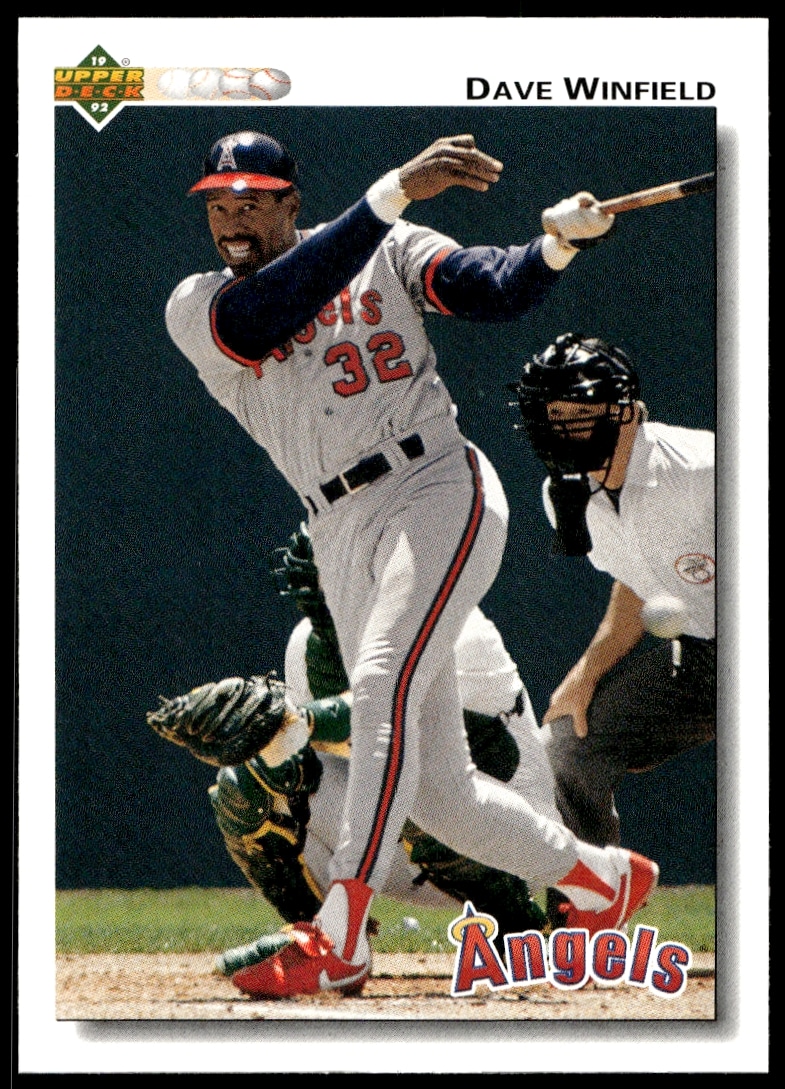 Vintage 1992 Upper Deck baseball card #222 featuring Dave Winfield in uniform.