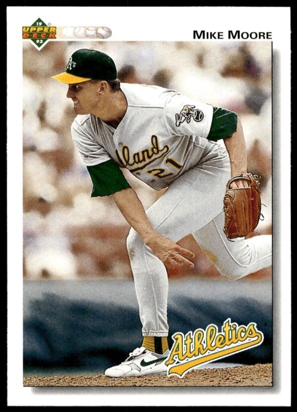1992 Upper Deck Mike Moore Baseball Card #661, featuring pitcher in action on the mound.