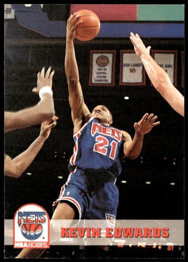 Kevin Edwards 1993-94 Hoops basketball card, Miami Heat, #370, in-game action.