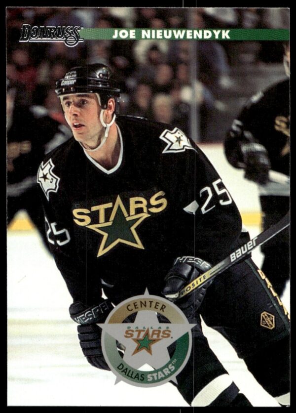 Joe Nieuwendyk 1996 Donruss card #195, Dallas Stars action pose, front view.