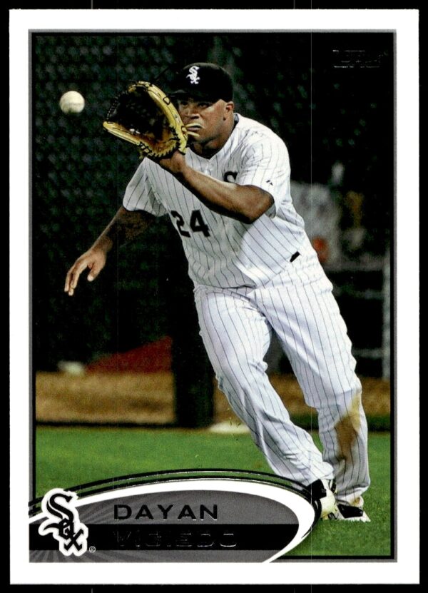 2012 Topps Dayan Viciedo Baseball Card #362 – Dynamic Action Pose