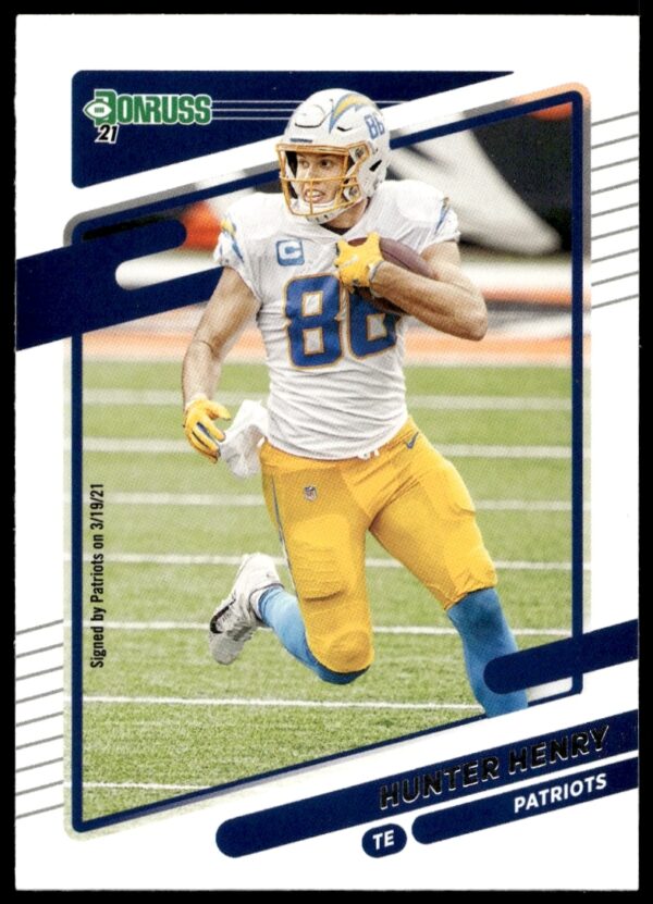 Hunter Henry 2021 Donruss card #48, New England Patriots action shot, front view.