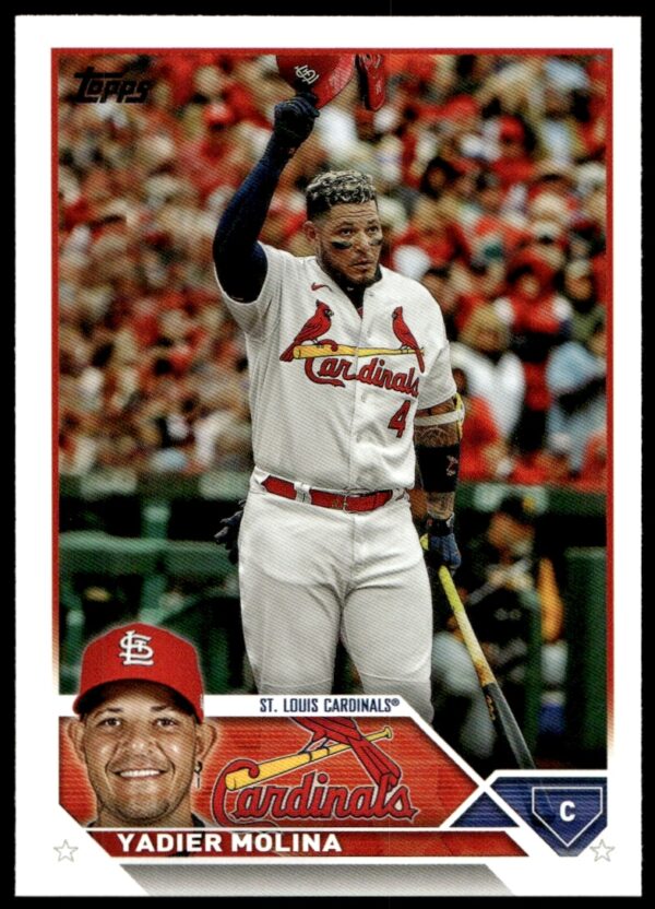 2023 Topps Series 1 Yadier Molina #4 (Front)