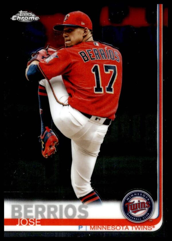 2019 Topps Chrome Jose Berrios #123 (Front)
