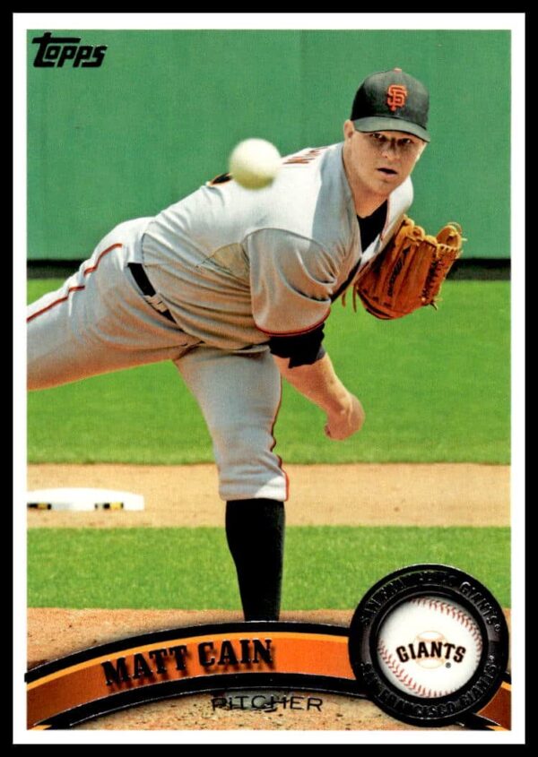 2011 Topps baseball card of Matt Cain pitching for San Francisco Giants, card #570.