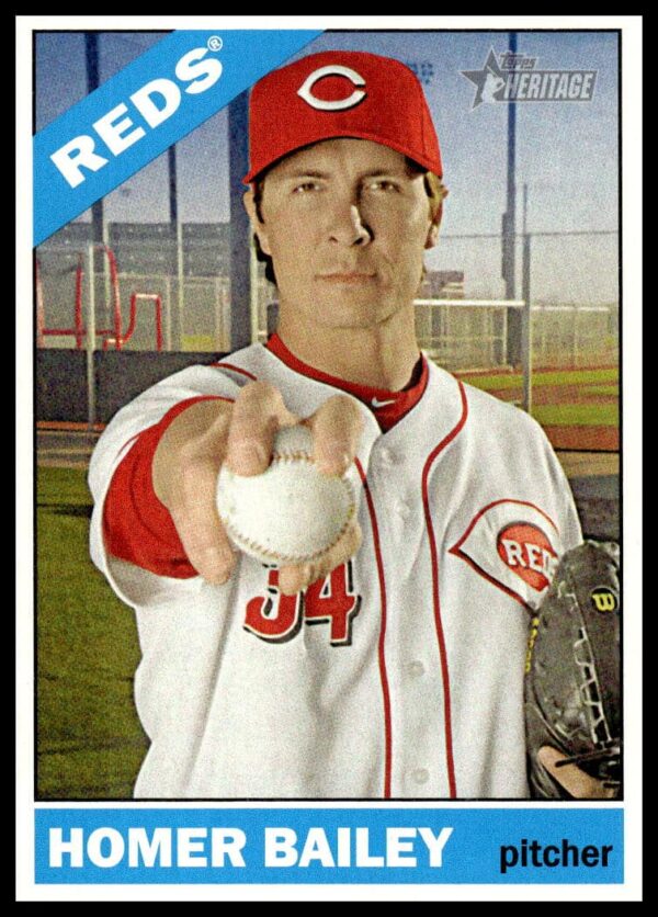 2015 Topps Heritage Homer Bailey baseball card #371, Cincinnati Reds pitcher in vintage style.