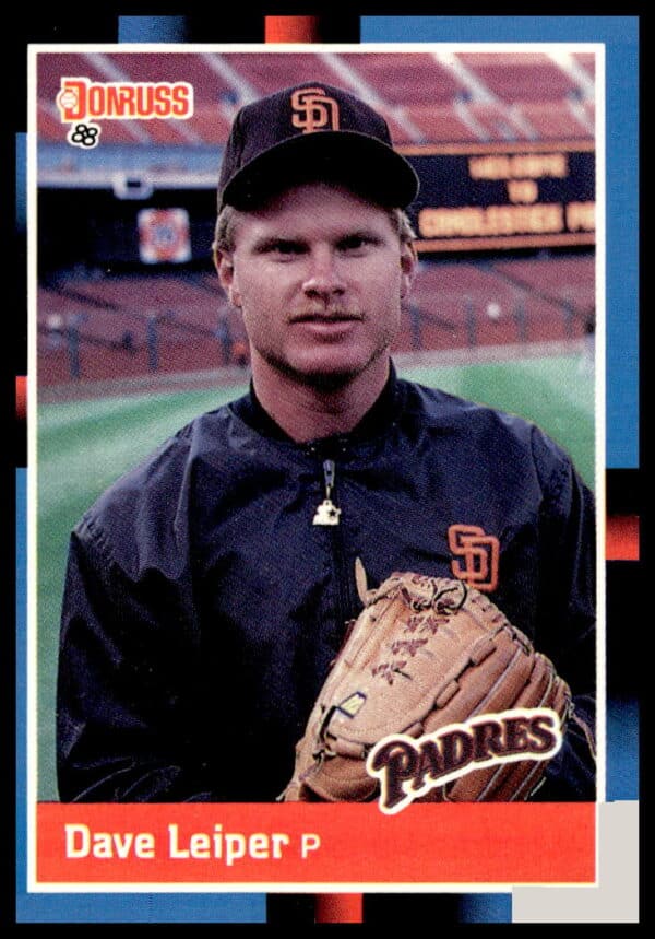 1988 Donruss Baseball Card, Dave Leiper #557, showing in-action pitcher in uniform (Front).