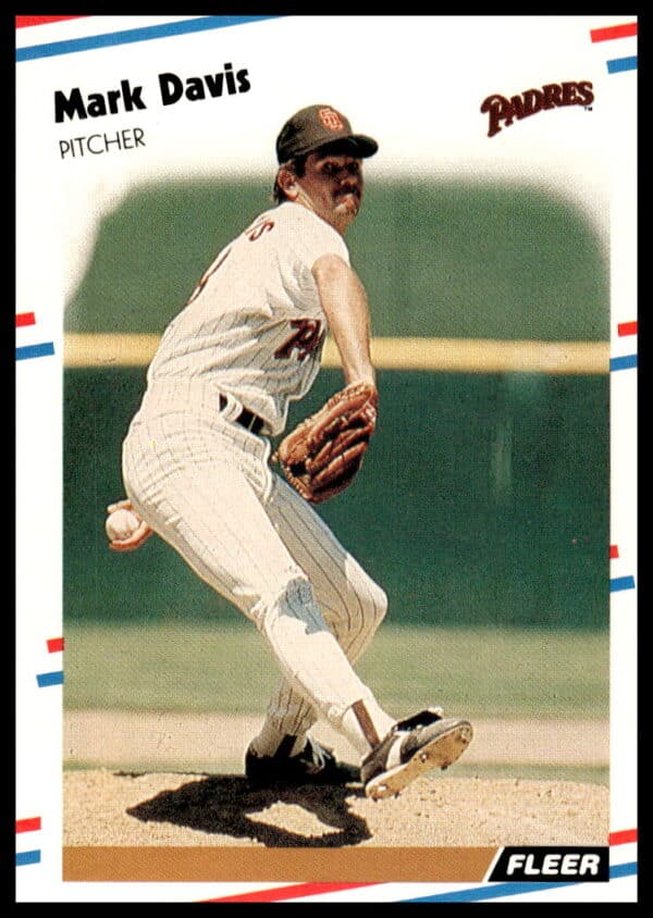 Mark Davis 1988 Fleer #581 baseball card showing him pitching for the Padres.
