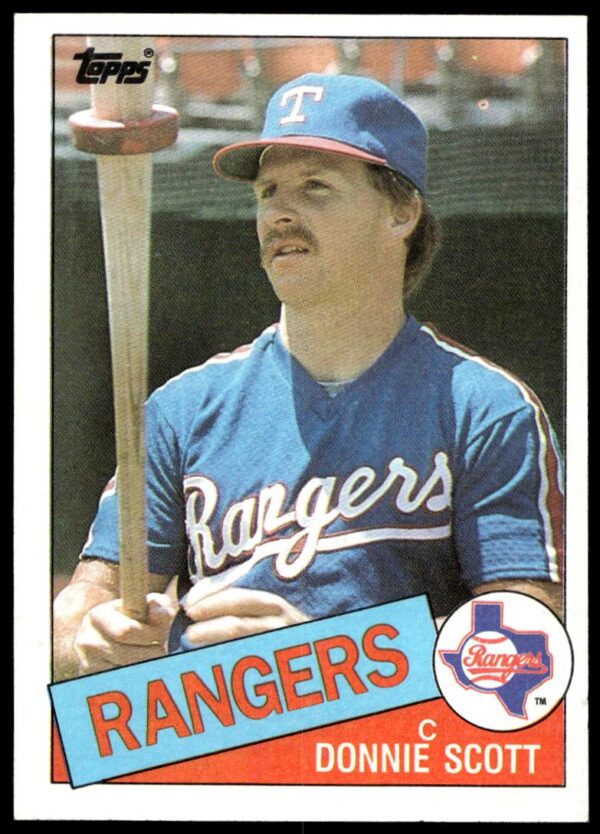 1985 Topps Donnie Scott #496 (Front)