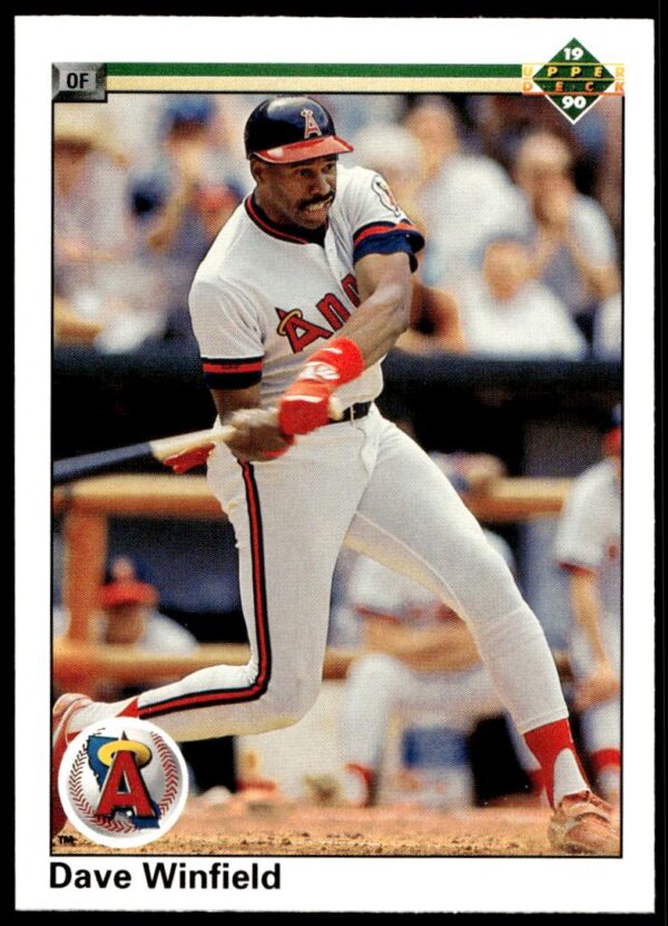 1990 Upper Deck Dave Winfield #745 (Front)