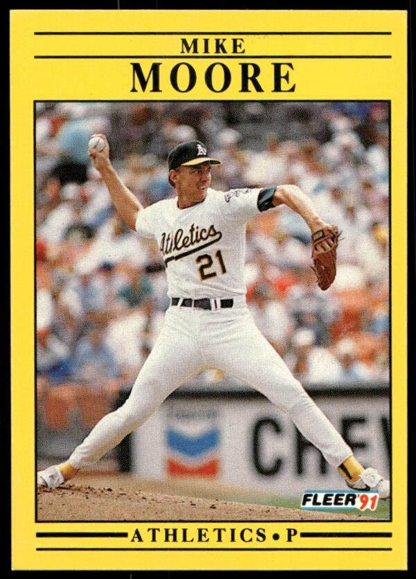 1991 Fleer Mike Moore #18 (Front)