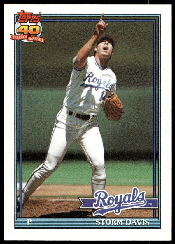 1991 Topps Storm Davis #22 (Front)