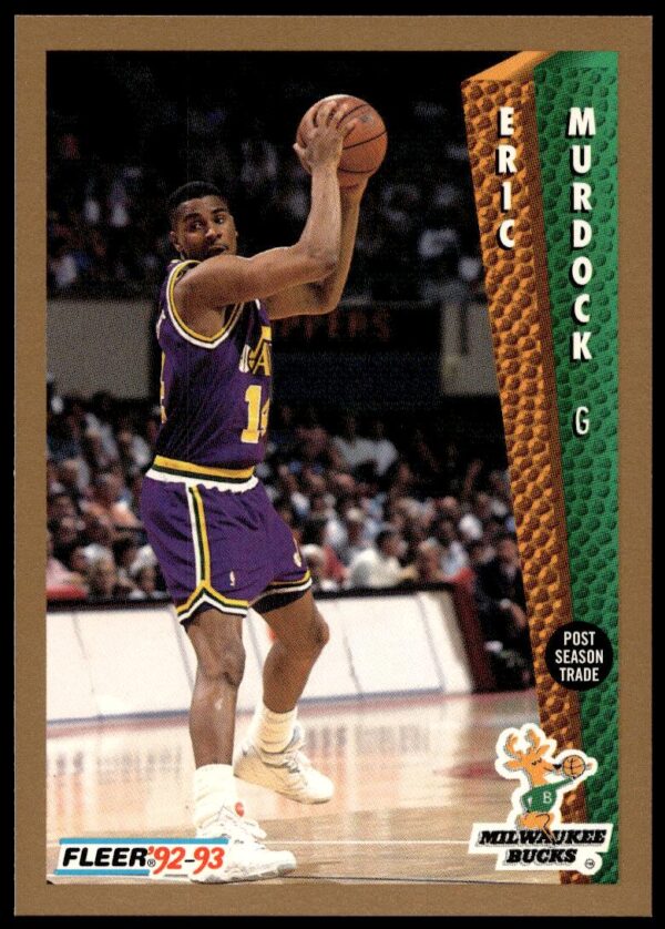 1992-93 Fleer Basketball Card #128 featuring Eric Murdock in action.