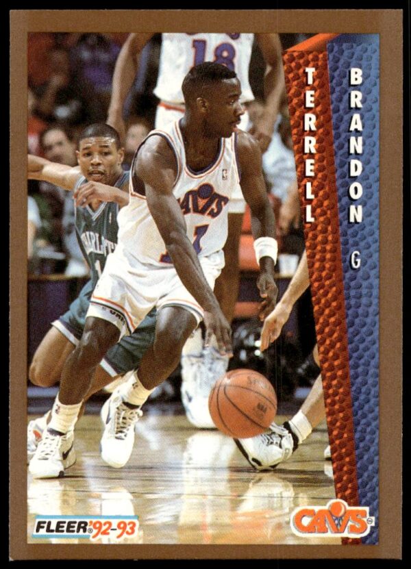 1992-93 Fleer Terrell Brandon Basketball Card #39 featuring dynamic action shot.
