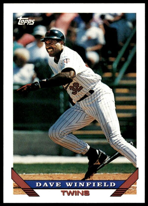 1993 Topps Traded Dave Winfield #83T (Front)