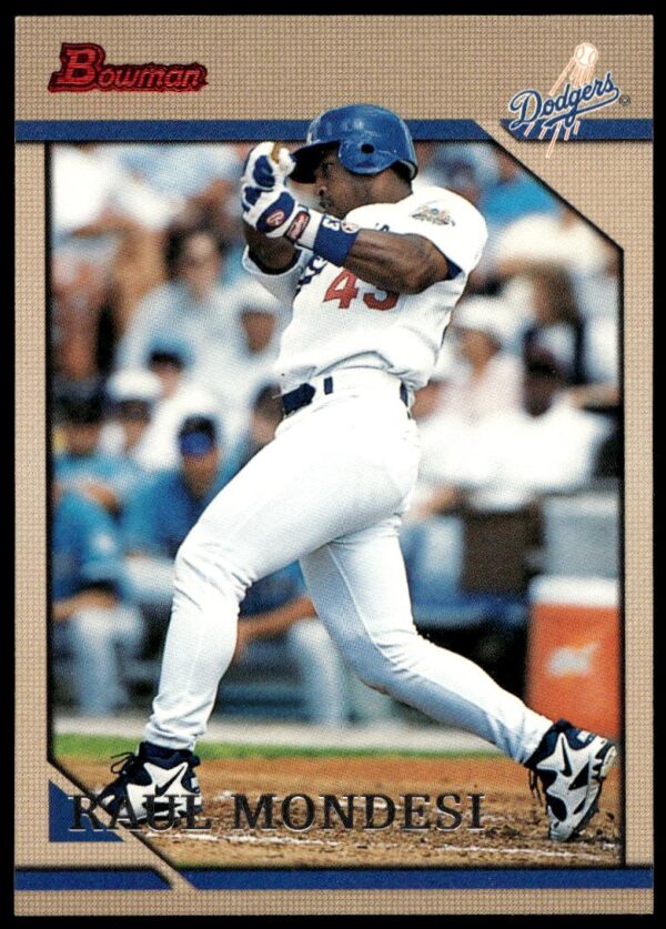 1996 Bowman Raul Mondesi #104 (Front)