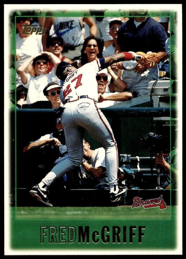 1997 Topps Series 2 Fred McGriff #352 (Front)