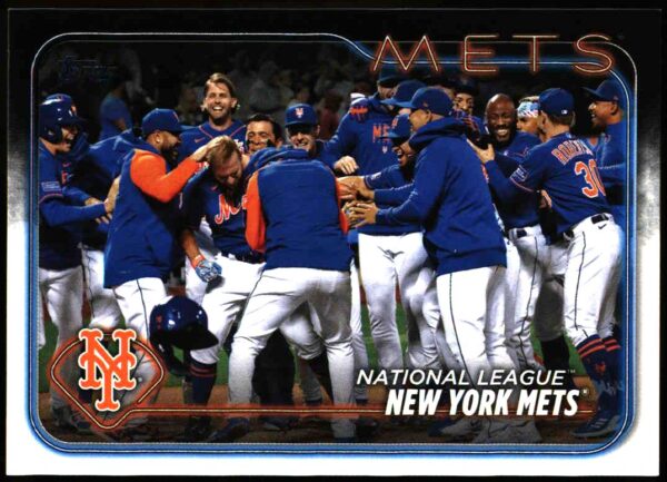 2024 Topps Series 2 New York Mets #557 (Front)